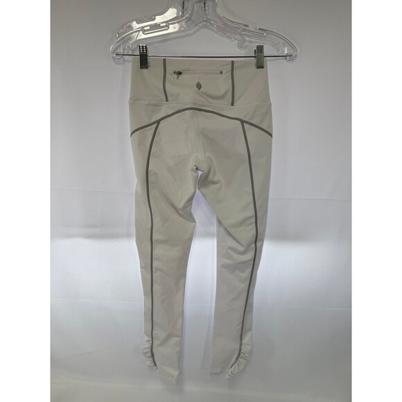 FP Movement You're A Peach Leggings Free People White Size Small Women’s NWOT - Picture 3 of 9